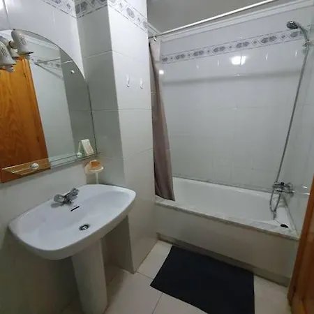 Spanish Style Near The Apartman *